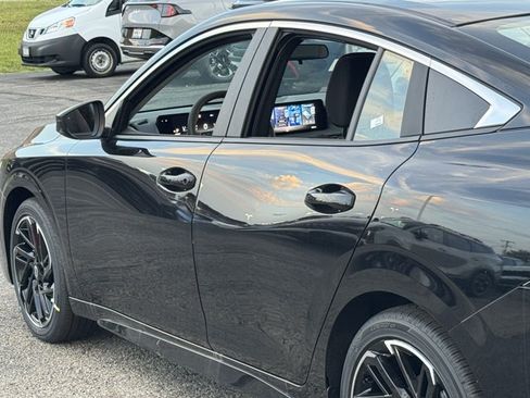 New 2026 Nissan Sentra SR w/ Floor Mat Package FWD image 21
