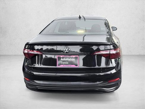 Used 2024 Volkswagen Jetta S FWD image 5
