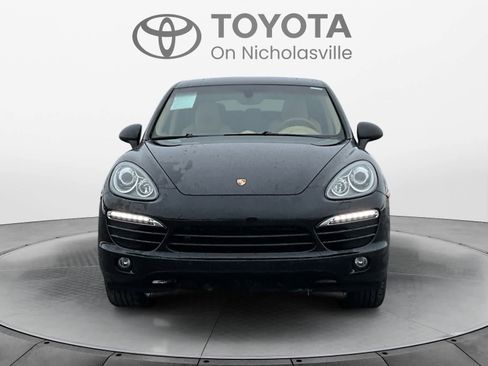 Used 2013 Porsche Cayenne image 8
