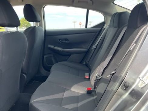 Used 2025 Nissan Sentra S FWD image 10