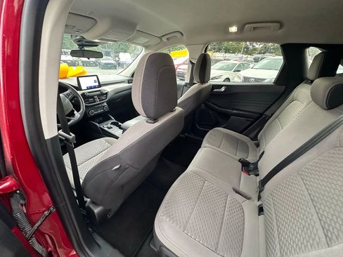 Used 2021 Ford Escape SE w/ Cold Weather Package image 15