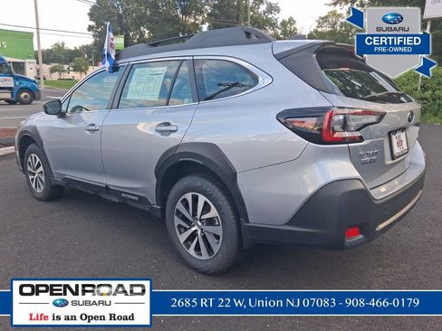 Used 2025 Subaru Outback AWD/4WD image 7