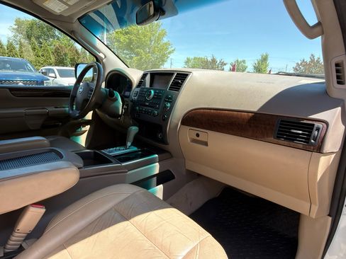 Used 2011 Nissan Armada SL image 13