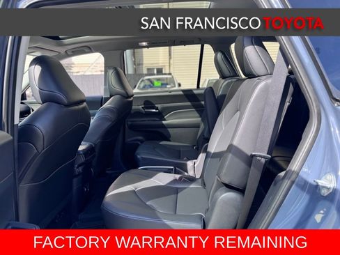 Certified 2025 Toyota Grand Highlander FWD image 8