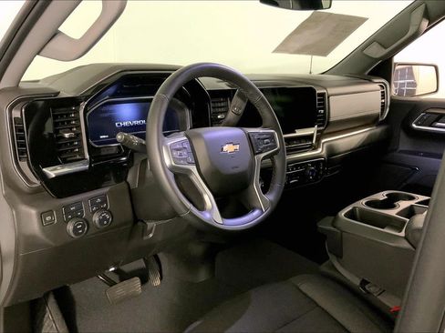 Used 2023 Chevrolet Silverado 1500 LT AWD/4WD image 14