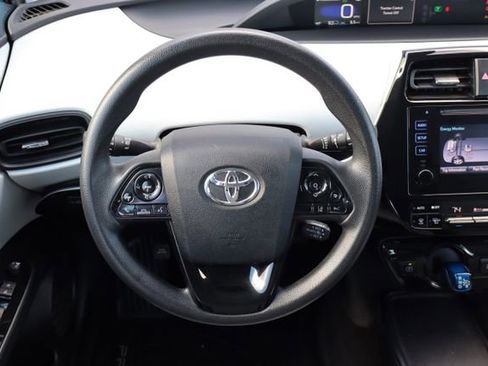 Used 2019 Toyota Prius LE image 15