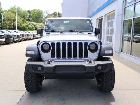 Used 2018 Jeep Wrangler Sport AWD/4WD image 5