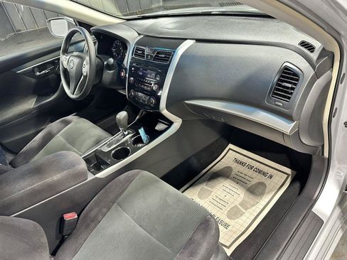 Used 2013 Nissan Altima 2.5 S FWD image 36