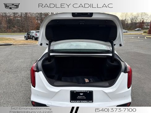 Used 2022 Cadillac CT4 Luxury w/ Sun And Sound Package image 6