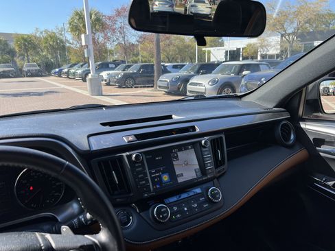 Used 2016 Toyota RAV4 SE w/ Advanced Technology Package image 29