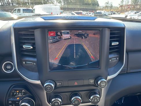 Used 2024 RAM 2500 Big Horn w/ Bed Utility Group image 33