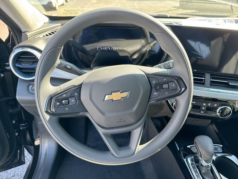 New 2026 Chevrolet Trax LT image 16