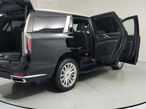 Certified 2024 Cadillac Escalade Premium Luxury image 10