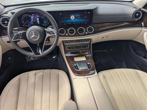 Used 2023 Mercedes-Benz E 350 4MATIC Sedan image 19