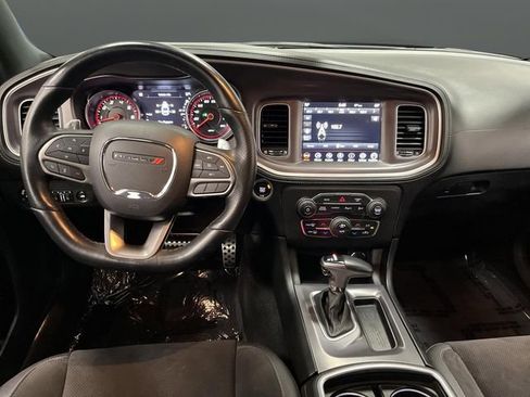 Used 2022 Dodge Charger Scat Pack w/ Dynamics Package image 5