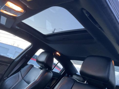 Used 2017 Dodge Charger SXT w/ AWD Plus Group image 15