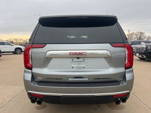 Used 2023 GMC Yukon XL Denali image 5