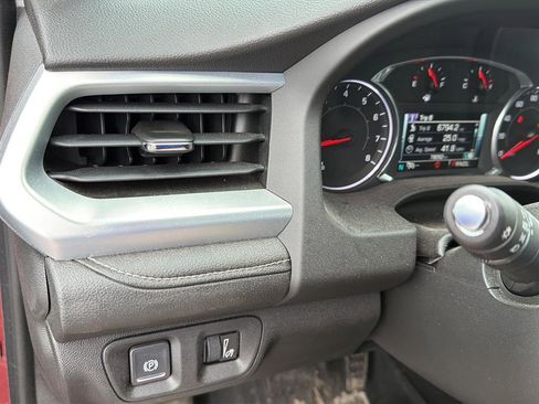 Used 2018 GMC Acadia SLE w/ Driver Alert Package I image 5