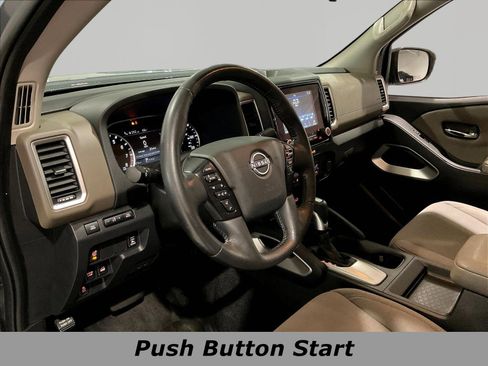 Used 2023 Nissan Frontier SV w/ SV Convenience Package AWD/4WD image 18