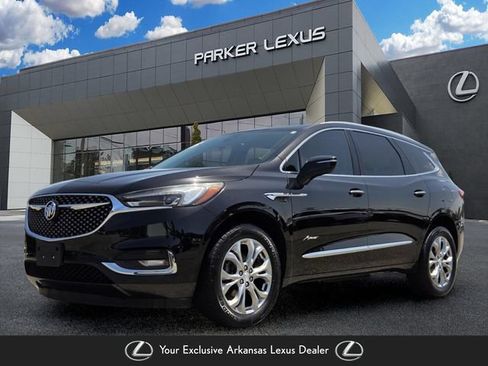 Used 2018 Buick Enclave Avenir FWD image 1