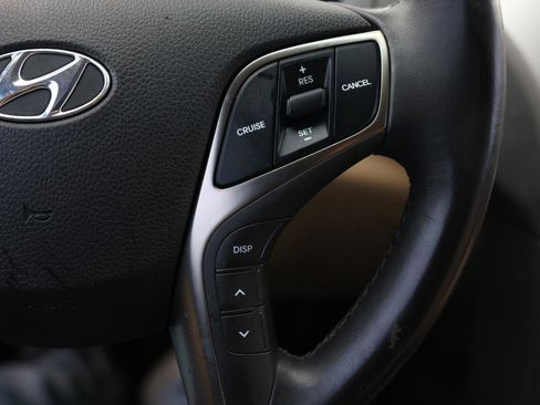 Used 2013 Hyundai Azera GLS 4DR SEDAN w/ Technology Pkg image 26