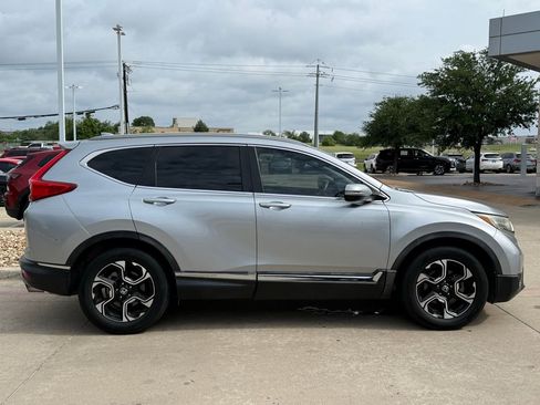 Used 2018 Honda CR-V Touring image 8