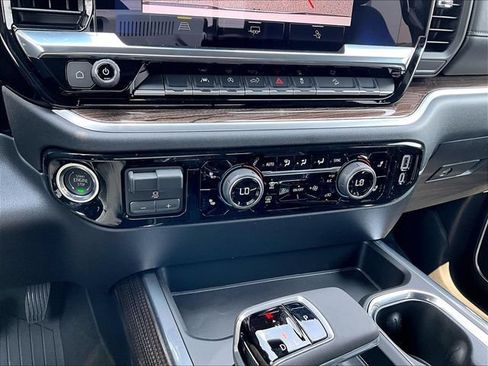 New 2026 Chevrolet Silverado 1500 RST AWD/4WD image 23