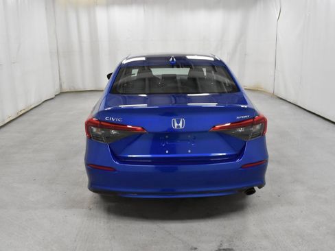 Used 2023 Honda Civic Sport image 6