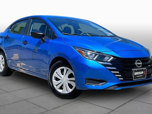 Used 2024 Nissan Versa S FWD image 3