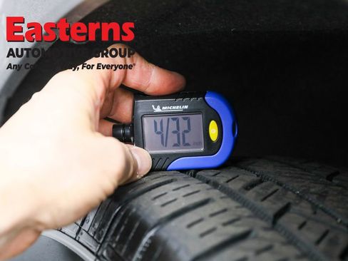 Used 2023 Chevrolet Traverse LS w/ Safety Package image 29