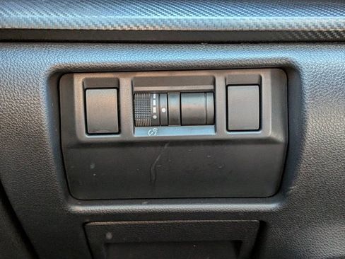 Used 2024 Subaru Crosstrek 2.0i Premium image 14