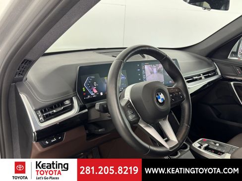 Used 2025 BMW X1 xDrive28i image 12