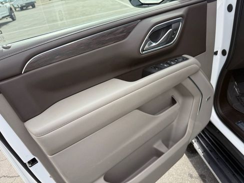 Certified 2024 Chevrolet Tahoe LT image 11