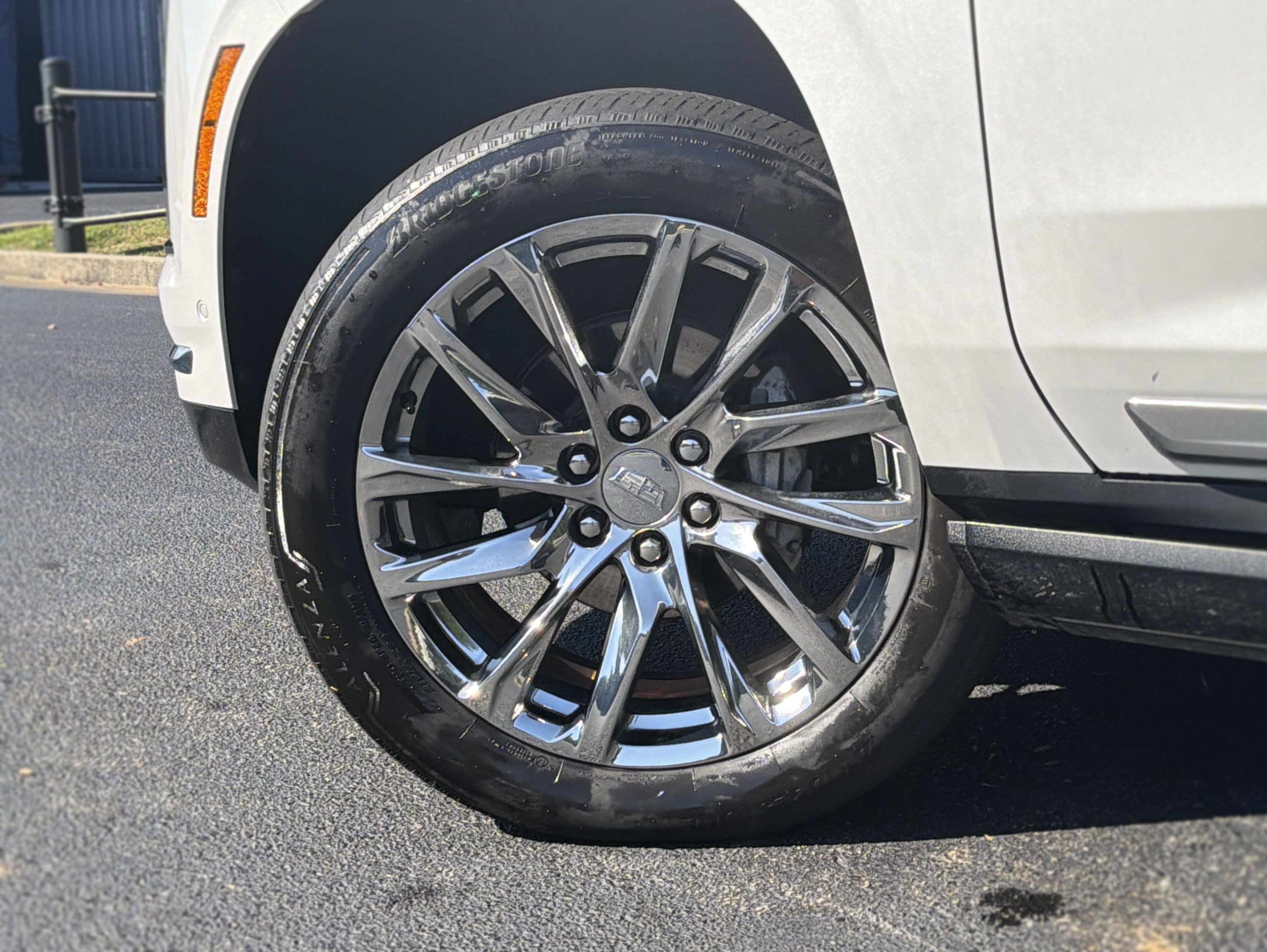 Used 2025 Cadillac Escalade Premium Luxury w/ Touring Package AWD/4WD image 18