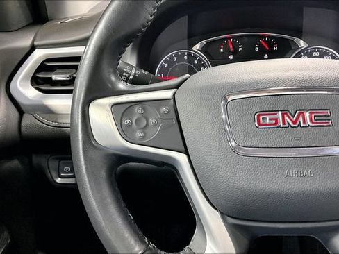 Used 2022 GMC Acadia SLT w/ Elevation Edition FWD image 13