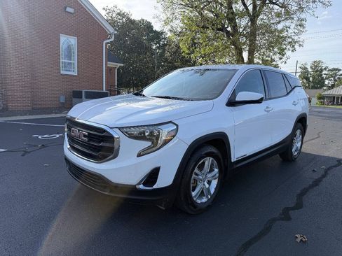 Used 2019 GMC Terrain SLE FWD image 1