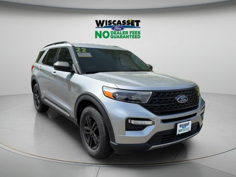 Certified 2022 Ford Explorer XLT w/ Equipment Group 202A AWD/4WD image 31