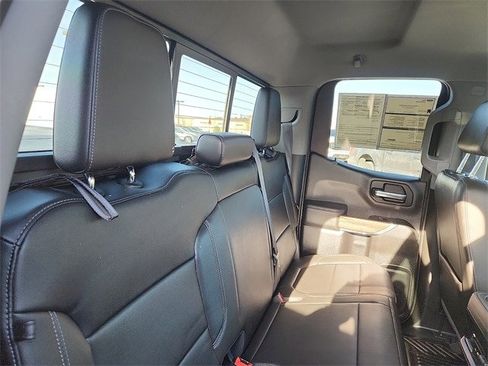Used 2019 Chevrolet Silverado 1500 RST image 29