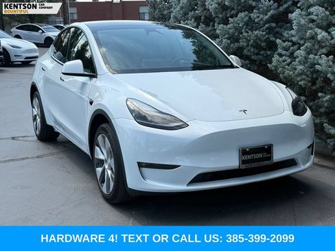 Used 2023 Tesla Model Y Long Range AWD/4WD image 11