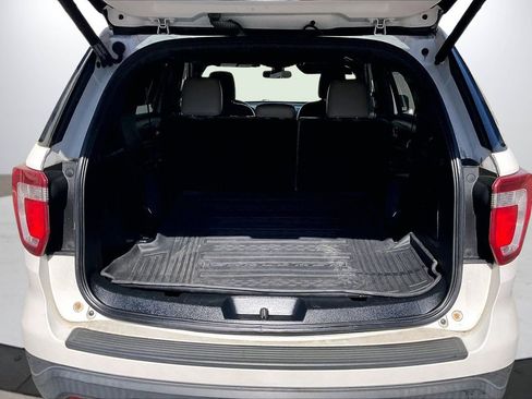 Used 2019 Ford Explorer XLT w/ Equipment Group 202A image 26