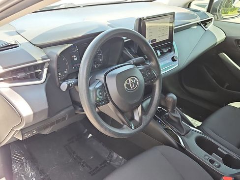 Used 2023 Toyota Corolla LE FWD image 14