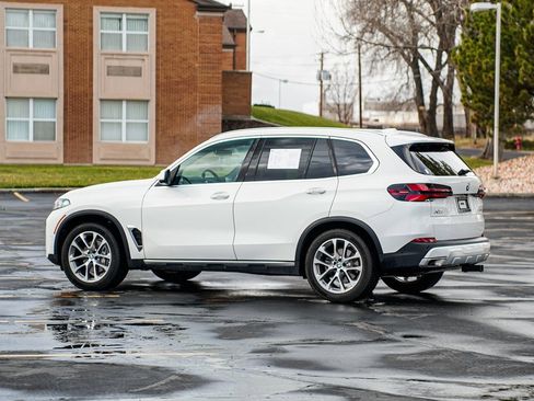 Used 2024 BMW X5 xDrive40i w/ Premium Package image 7