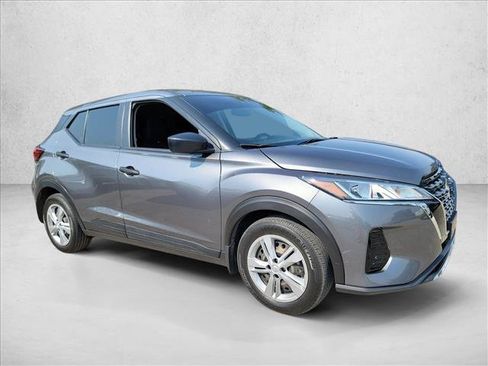Used 2024 Nissan Kicks S FWD image 3