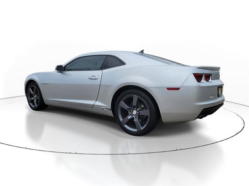 Used 2010 Chevrolet Camaro LT image 3