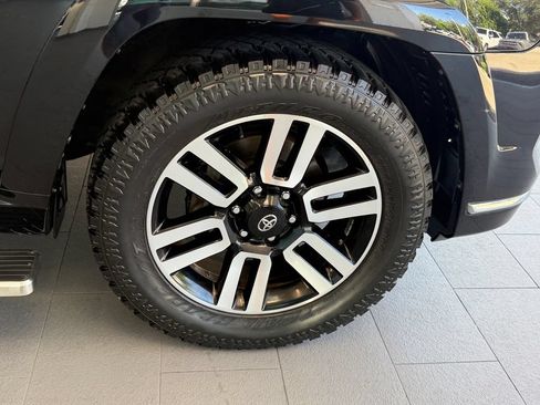 Used 2022 Toyota 4Runner Limited RWD image 16