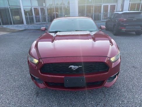 Used 2016 Ford Mustang Coupe RWD image 2
