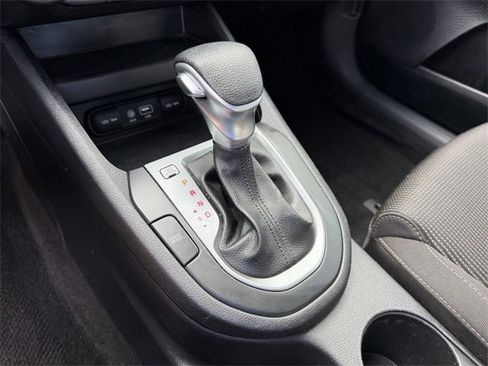 Used 2019 Kia Forte LXS image 16