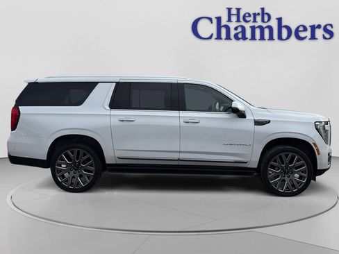 Used 2025 GMC Yukon XL Denali Ultimate w/ LPO, Floor Liner Package image 2