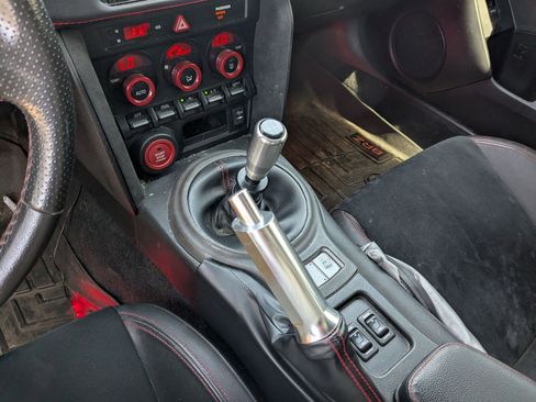 Used 2013 Subaru BRZ Limited w/ Popular Pkg 2C image 18