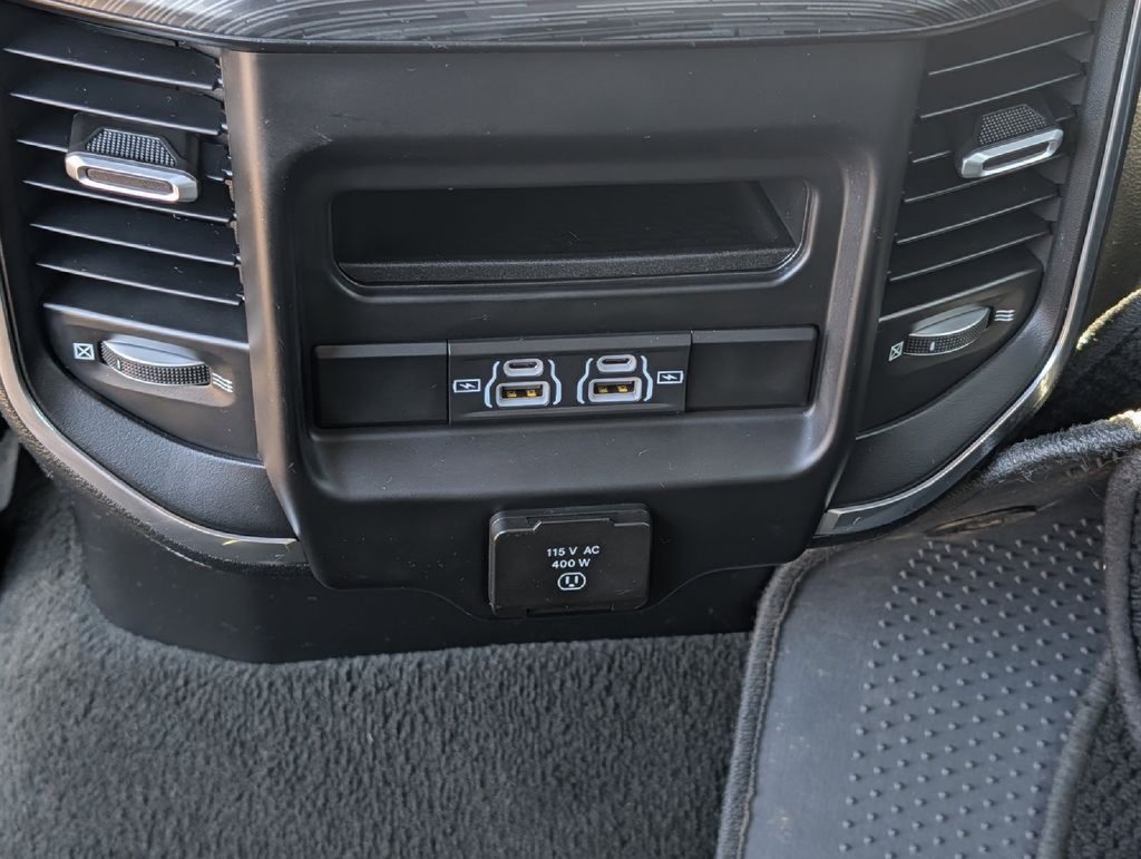 Used 2024 RAM 1500 Laramie AWD/4WD image 36